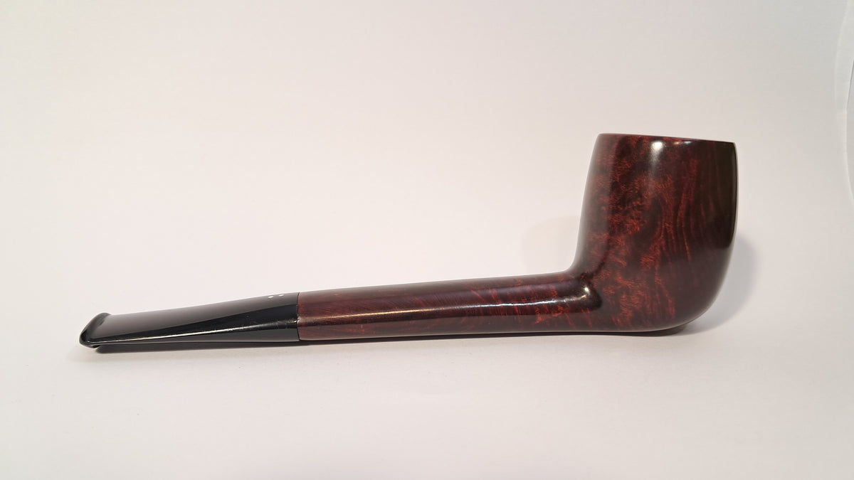 Canadian smooth handmade pipe