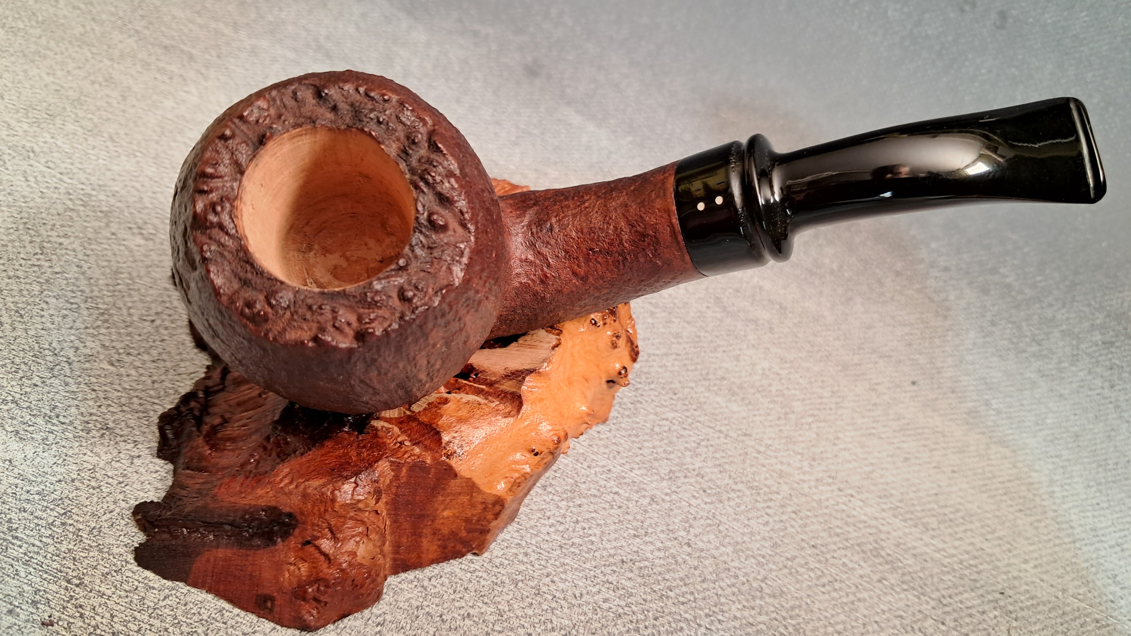 Egg pipe sandblasted bark top handmade