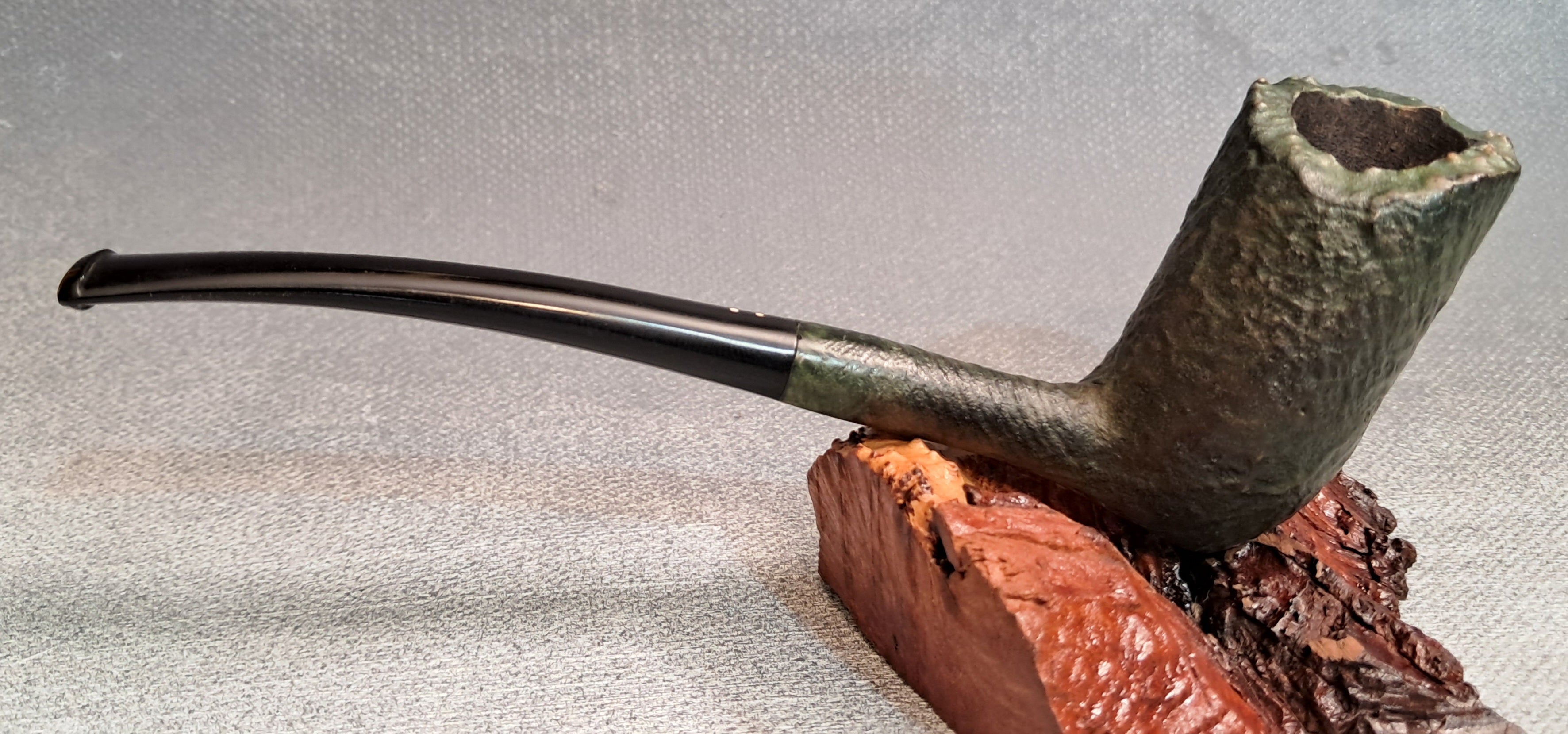 Dublin bark top handmade pipe
