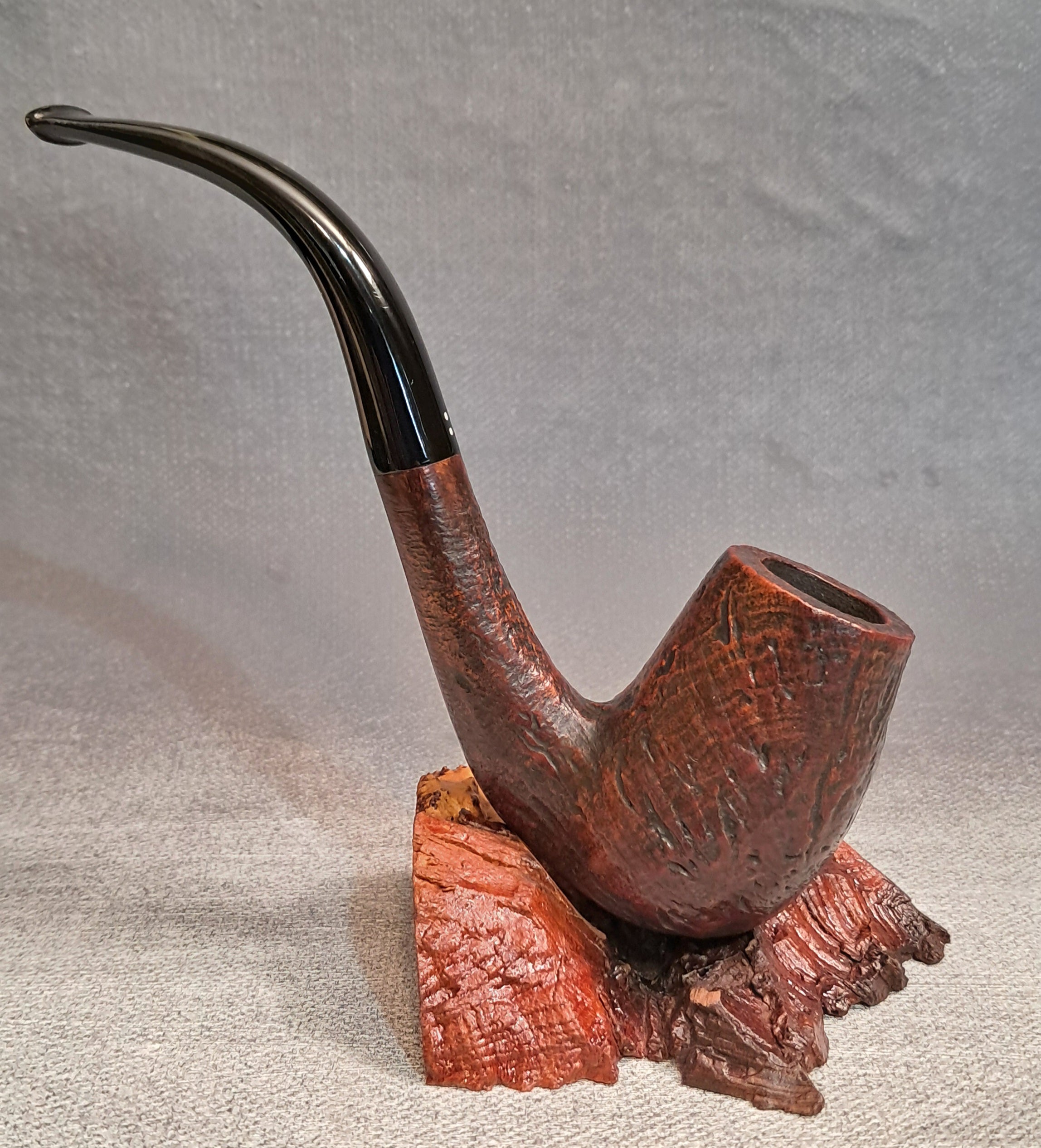 Full bent sandblasted handmade pipe