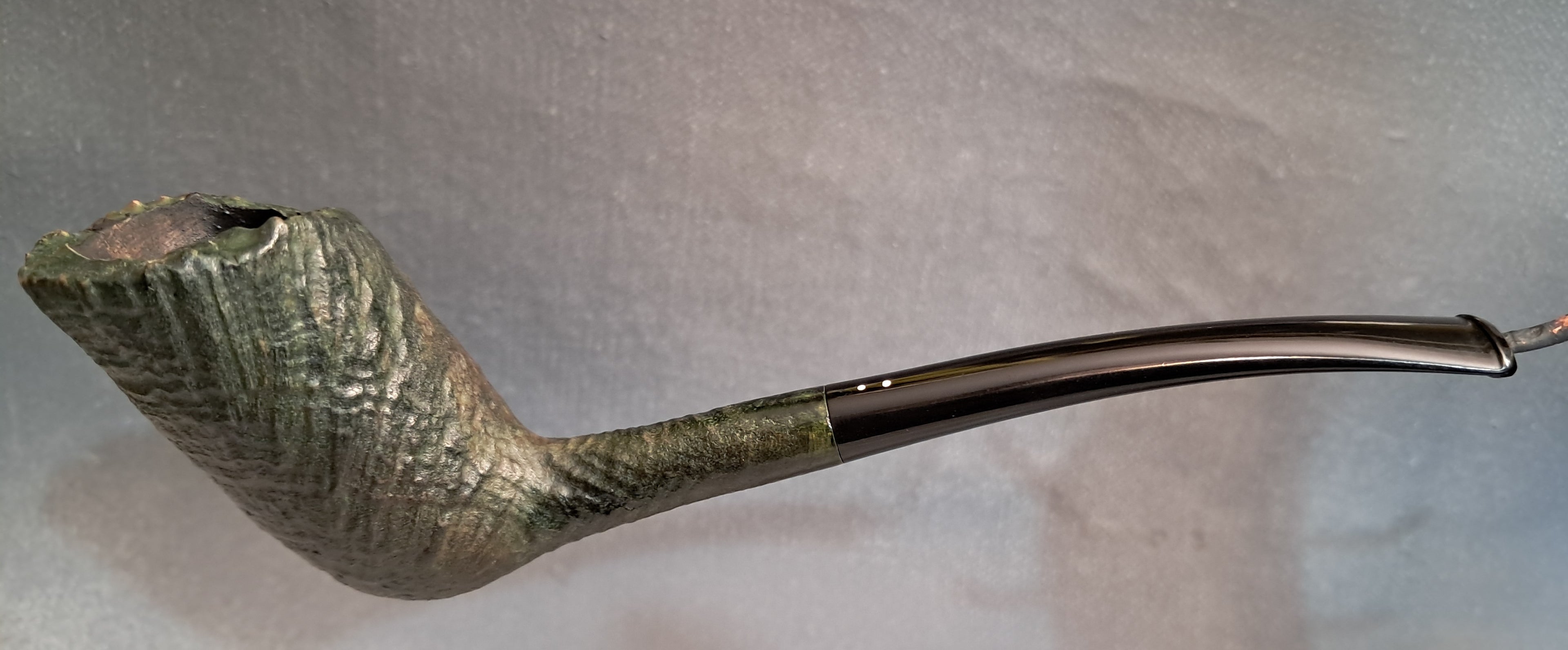 Dublin bark top handmade pipe