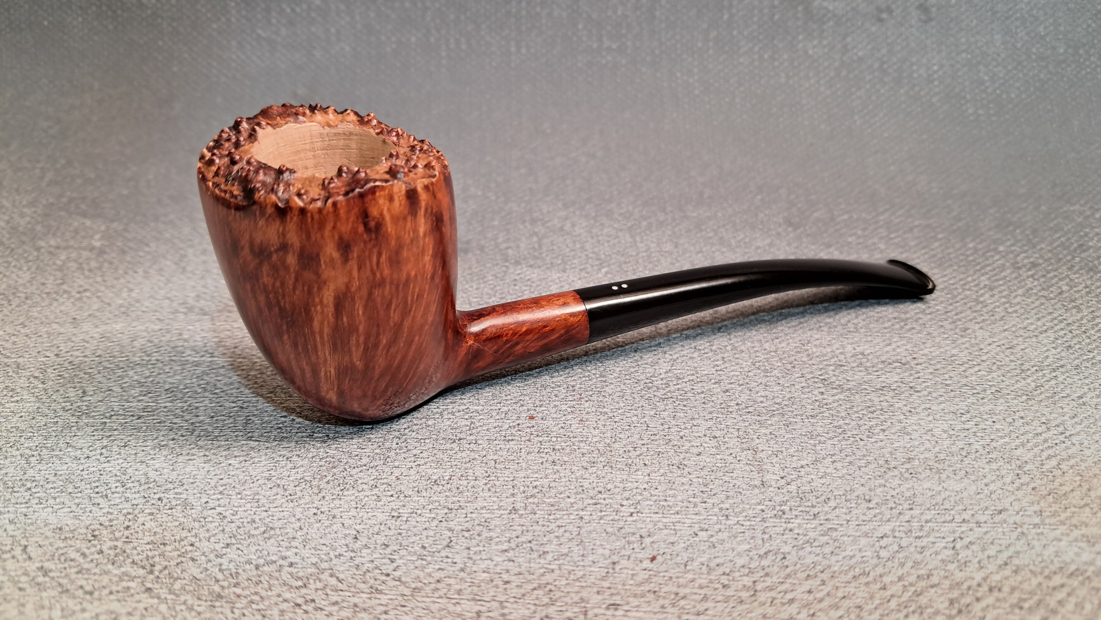 Dublin bark top handmade pipe