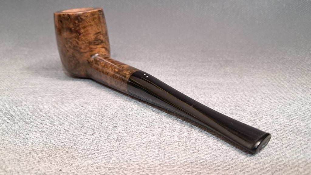 Hand made billiard pipe, smooth contrast.